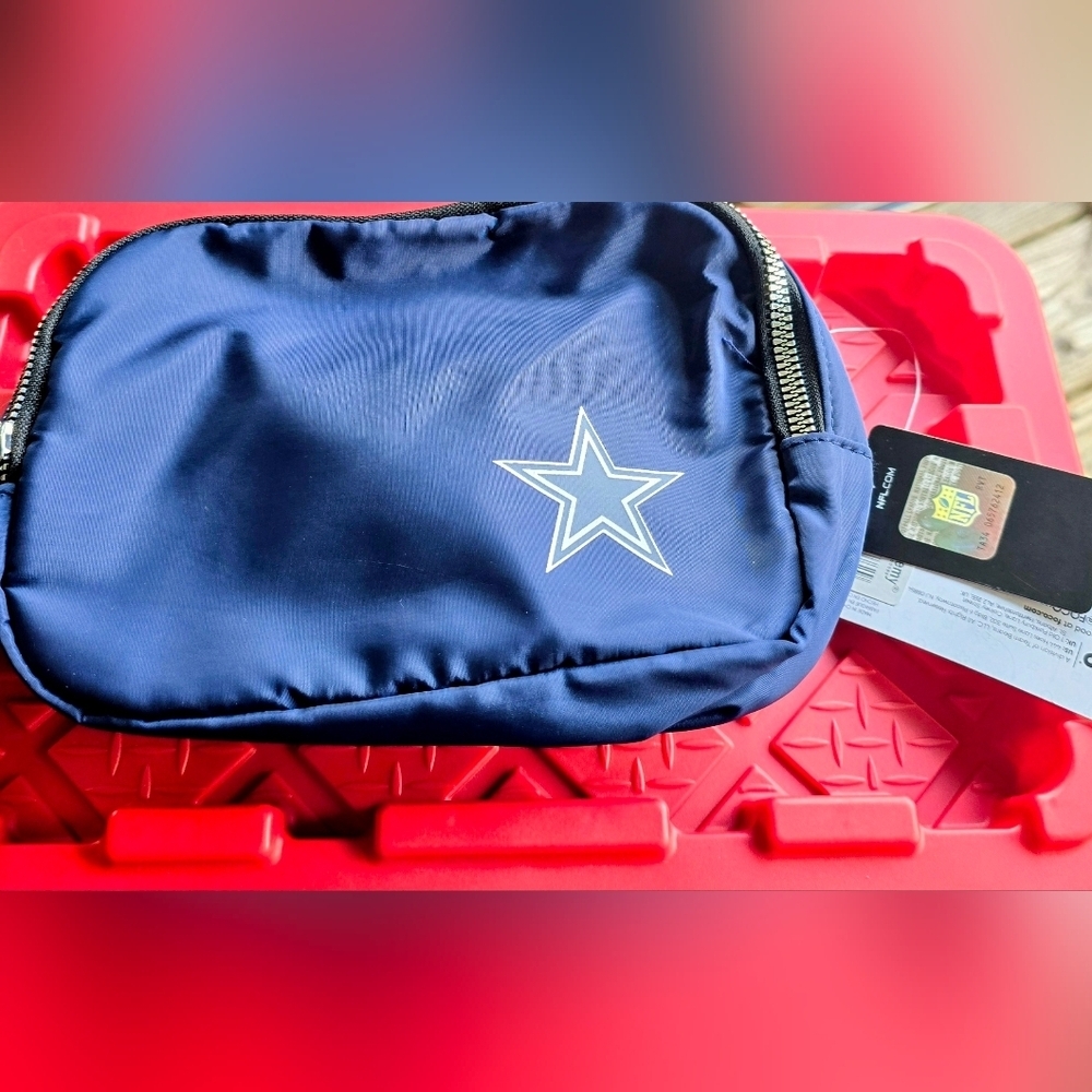 FOCO Dallas Cowboys Wordmark Crossbody Belt Bag NWT